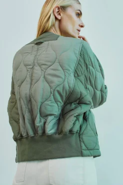 WBLZANDERS QUILTED BOMBER
