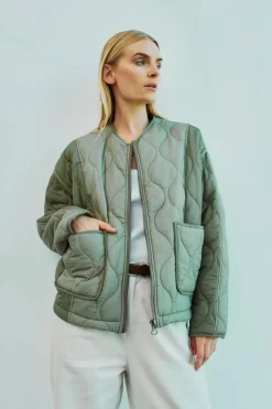 WBLZANDERS QUILTED BOMBER