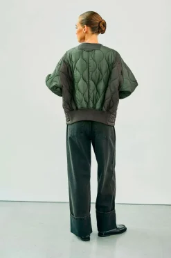 WBLZANDERS QUILTED BOMBER