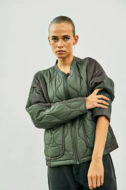 WBLZANDERS QUILTED BOMBER